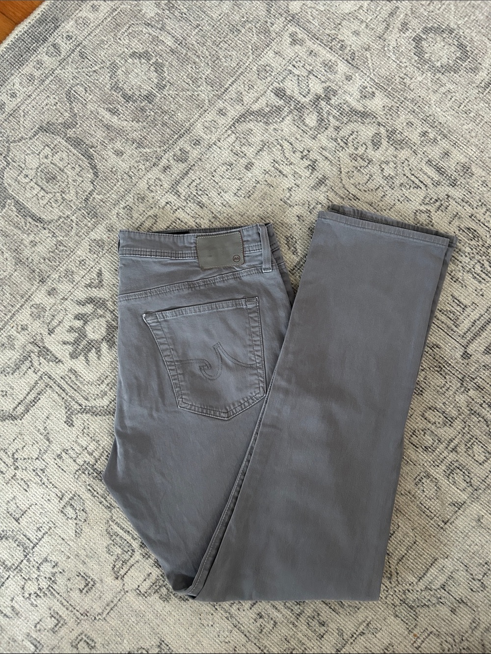 EVERETT Slim Straight Jeans in Charcoal Gray